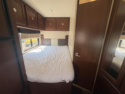 2012 JAMBOREE SEARCHER 23B 23B - Photo 12 - Santee, CA 92071