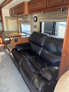 2005 COUNTRY COACH INSPIRE 330 330   - Photo 2 - Santee, CA 92071