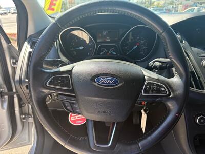 2015 Ford Focus SE   - Photo 8 - Santee, CA 92071