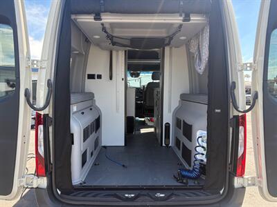 2023 Mercedes-Benz Sprinter 2500 4 x4 like new - Photo 14 - Santee, CA 92071
