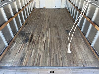 2023 Ford E-350 SD  Box Truck with Liftgate - Photo 50 - Nashville, TN 37210