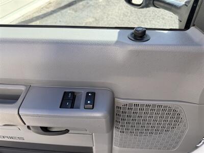 2023 Ford E-350 SD  Box Truck with Liftgate - Photo 22 - Nashville, TN 37210