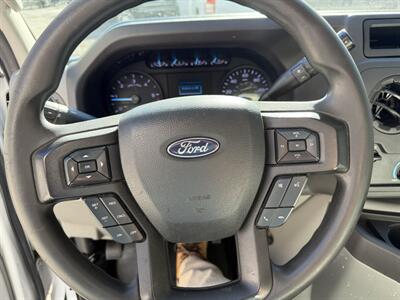2023 Ford E-350 SD  Box Truck with Liftgate - Photo 19 - Nashville, TN 37210