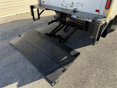 2023 Ford E-350 SD  Box Truck with Liftgate - Photo 45 - Nashville, TN 37210