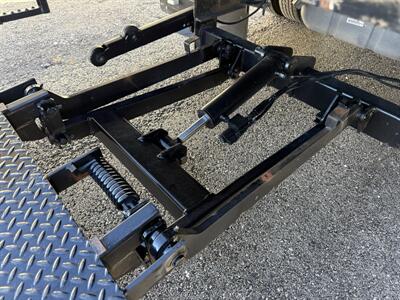 2023 Ford E-350 SD  Box Truck with Liftgate - Photo 58 - Nashville, TN 37210