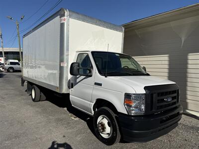 2023 Ford E-350 SD  Box Truck with Liftgate - Photo 3 - Nashville, TN 37210