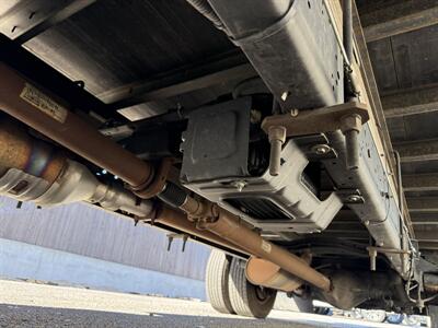 2023 Ford E-350 SD  Box Truck with Liftgate - Photo 38 - Nashville, TN 37210