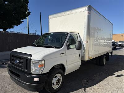 2023 Ford E-350 SD  Box Truck with Liftgate - Photo 28 - Nashville, TN 37210