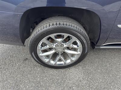 2020 Cadillac Escalade ESV Premium Luxury   - Photo 11 - Nashville, TN 37210
