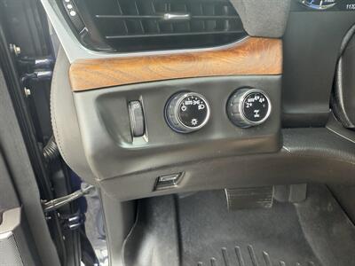 2020 Cadillac Escalade ESV Premium Luxury   - Photo 36 - Nashville, TN 37210