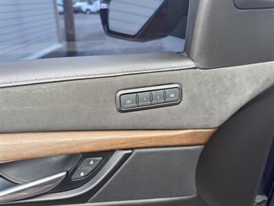 2020 Cadillac Escalade ESV Premium Luxury   - Photo 17 - Nashville, TN 37210