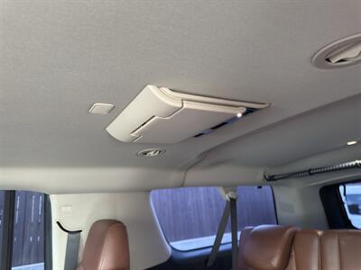 2020 Cadillac Escalade ESV Premium Luxury   - Photo 32 - Nashville, TN 37210