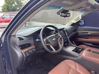 2020 Cadillac Escalade ESV Premium Luxury   - Photo 23 - Nashville, TN 37210