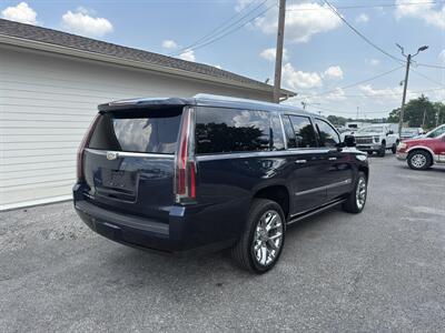 2020 Cadillac Escalade ESV Premium Luxury   - Photo 10 - Nashville, TN 37210