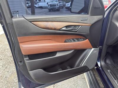 2020 Cadillac Escalade ESV Premium Luxury   - Photo 15 - Nashville, TN 37210