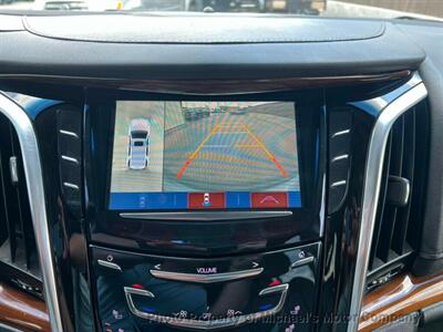 2018 Cadillac Escalade ESV Premium Luxury   - Photo 30 - Nashville, TN 37210