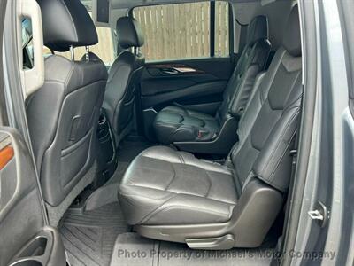 2018 Cadillac Escalade ESV Premium Luxury   - Photo 18 - Nashville, TN 37210