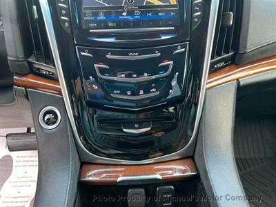 2018 Cadillac Escalade ESV Premium Luxury   - Photo 23 - Nashville, TN 37210