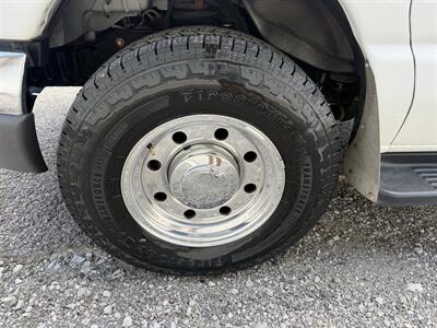 2006 Ford E-350 SD   - Photo 16 - Nashville, TN 37210