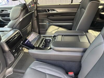 2022 Jeep Grand Wagoneer Obsidian   - Photo 28 - Nashville, TN 37210