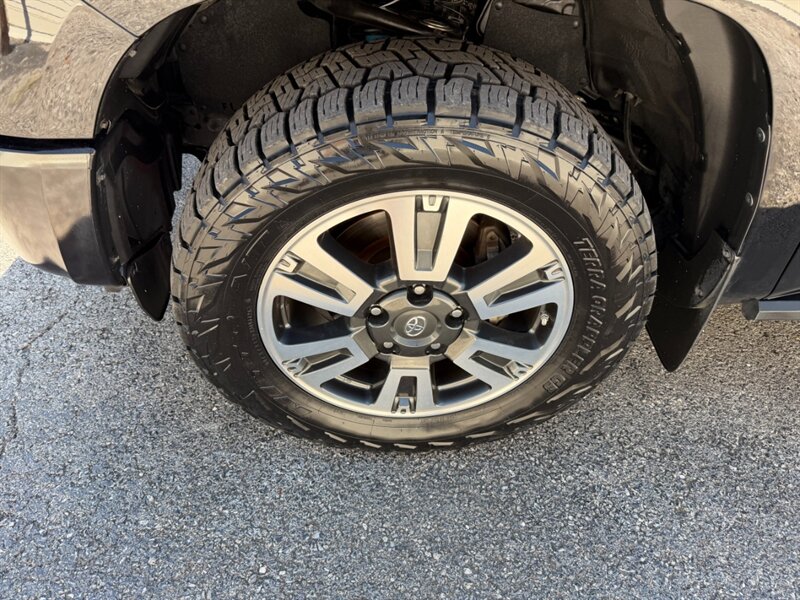 2021 Toyota Tundra SR5 - Photo 14 - Nashville, TN 37210