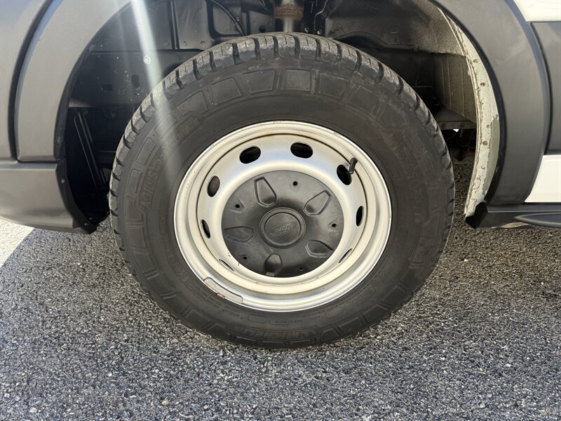 2020 Ford Transit 250 - Photo 14 - Nashville, TN 37210