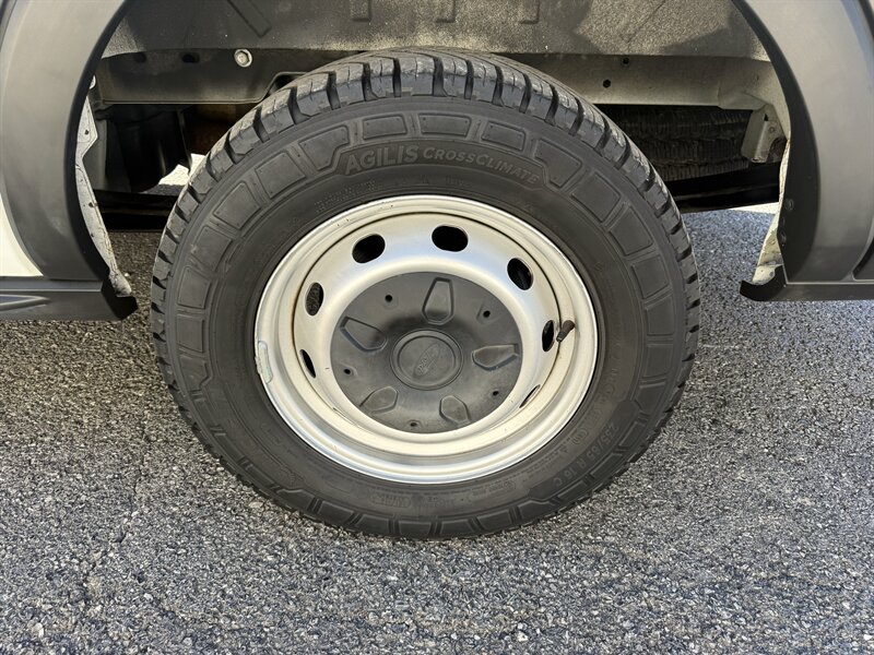2020 Ford Transit 250 - Photo 26 - Nashville, TN 37210