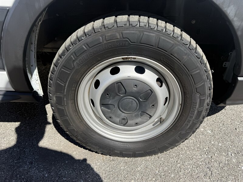 2020 Ford Transit 250 - Photo 17 - Nashville, TN 37210