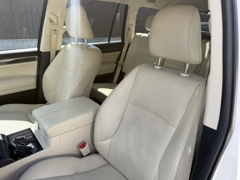 2022 Lexus GX 460 Luxury - Photo 20 - Nashville, TN 37210