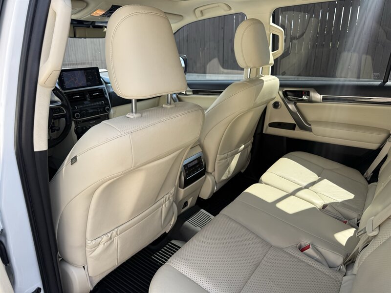 2022 Lexus GX 460 Luxury - Photo 25 - Nashville, TN 37210