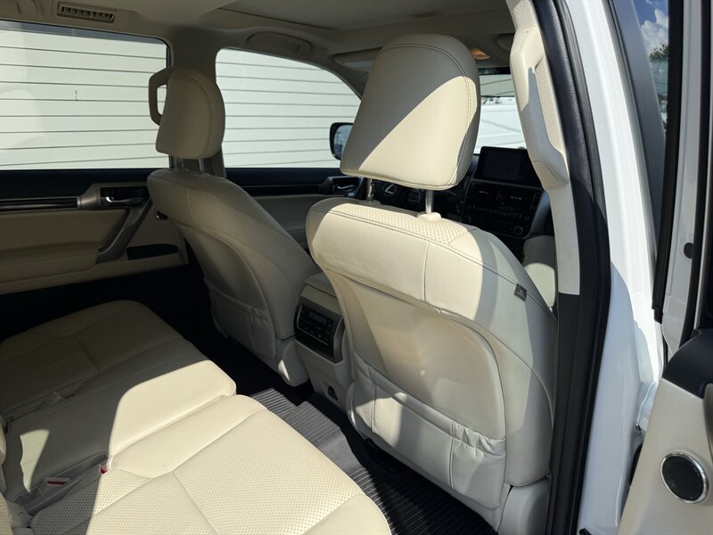 2022 Lexus GX 460 Luxury - Photo 43 - Nashville, TN 37210