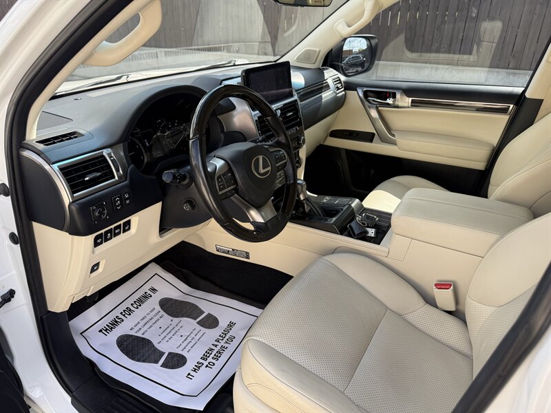 2022 Lexus GX 460 Luxury - Photo 18 - Nashville, TN 37210
