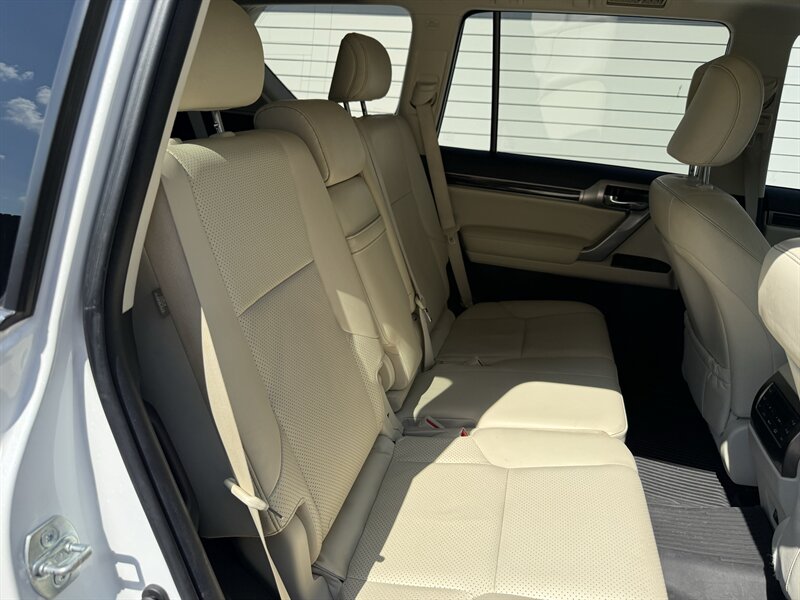 2022 Lexus GX 460 Luxury - Photo 42 - Nashville, TN 37210