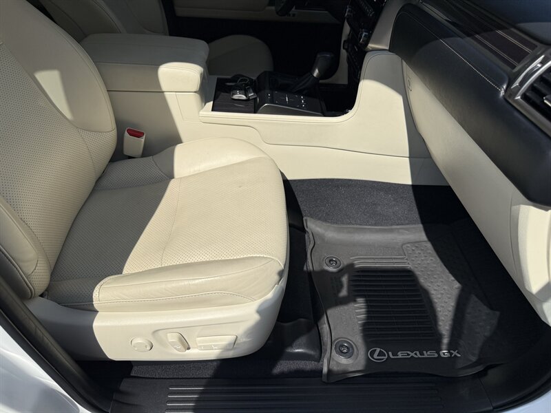 2022 Lexus GX 460 Luxury - Photo 46 - Nashville, TN 37210
