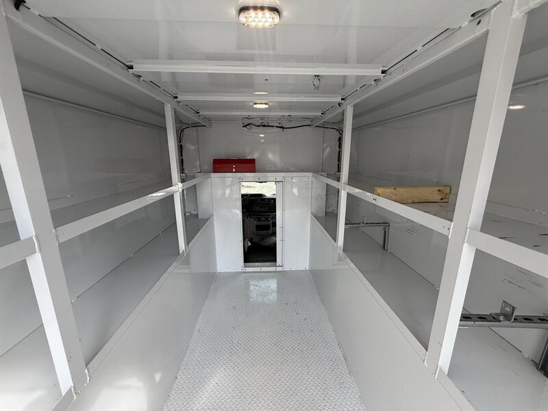 2023 Ford E-350 SD - Photo 37 - Nashville, TN 37210