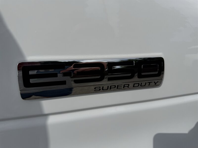 2023 Ford E-350 SD - Photo 26 - Nashville, TN 37210