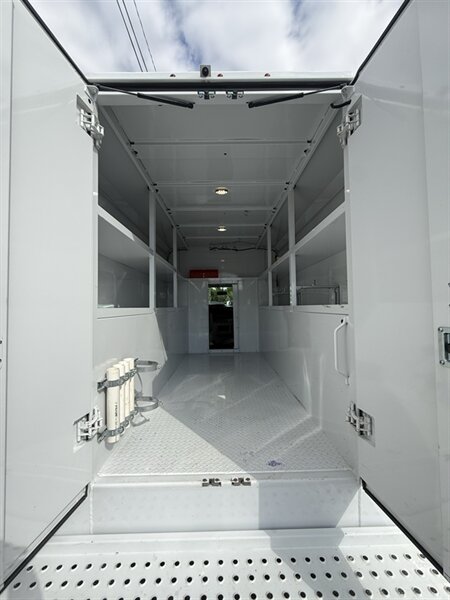 2023 Ford E-350 SD - Photo 41 - Nashville, TN 37210