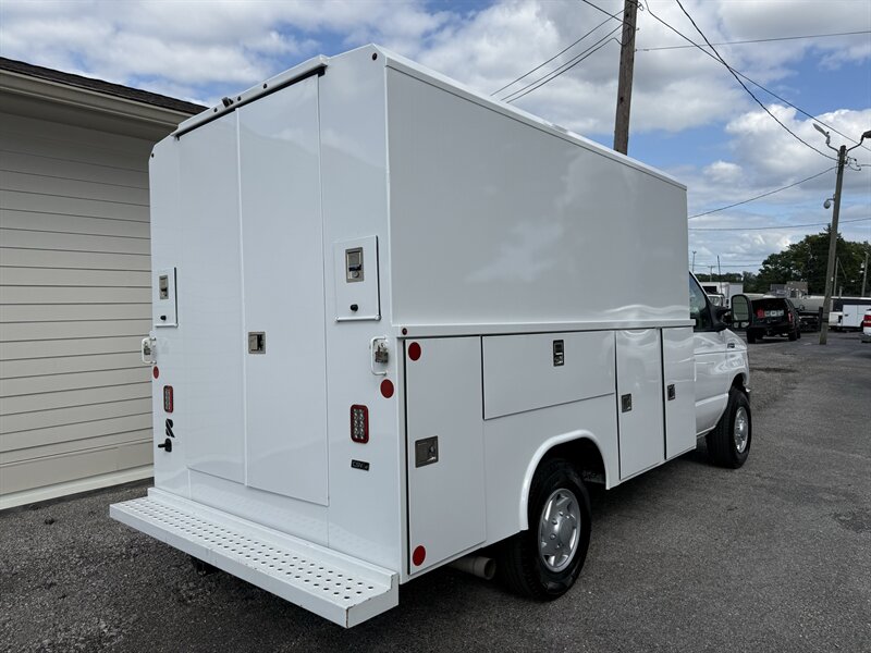 2023 Ford E-350 SD - Photo 20 - Nashville, TN 37210