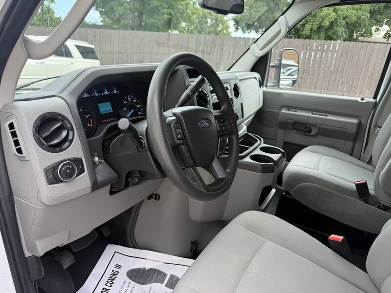 2023 Ford E-350 SD - Photo 12 - Nashville, TN 37210