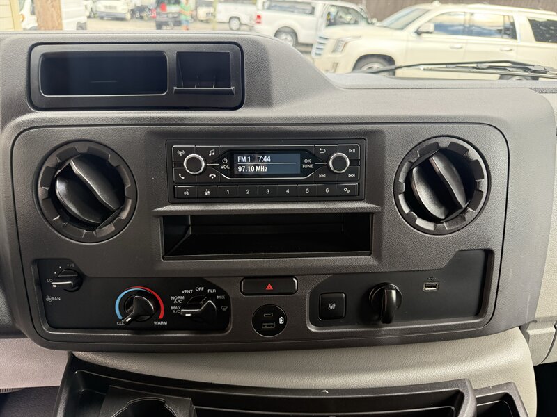 2023 Ford E-350 SD - Photo 10 - Nashville, TN 37210