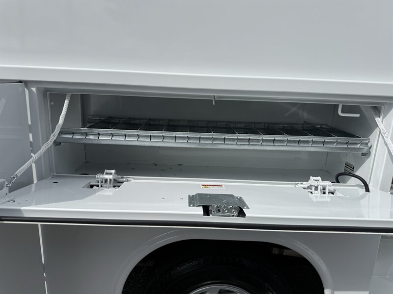 2023 Ford E-350 SD - Photo 38 - Nashville, TN 37210