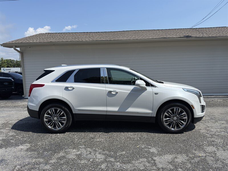2017 Cadillac XT5 Premium Luxury - Photo 1 - Nashville, TN 37210