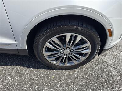 2017 Cadillac XT5 Premium Luxury   - Photo 12 - Nashville, TN 37210