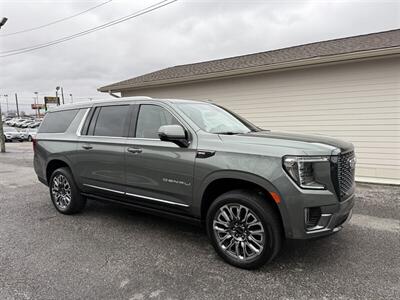 2023 GMC Yukon XL Denali Ultimate   - Photo 2 - Nashville, TN 37210