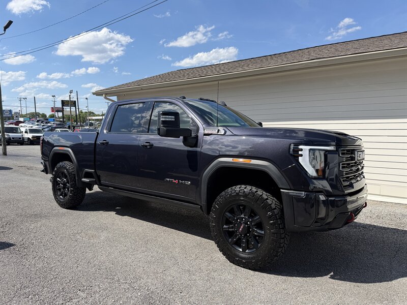 2024 GMC Sierra 2500HD AT4 - Photo 2 - Nashville, TN 37210