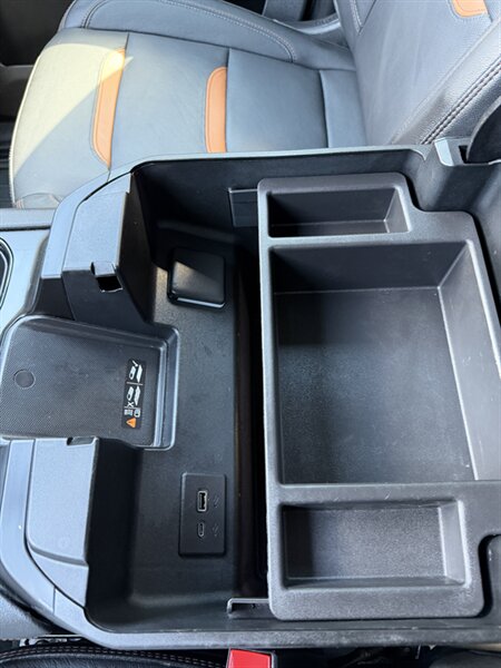 2024 GMC Sierra 2500HD AT4 - Photo 44 - Nashville, TN 37210
