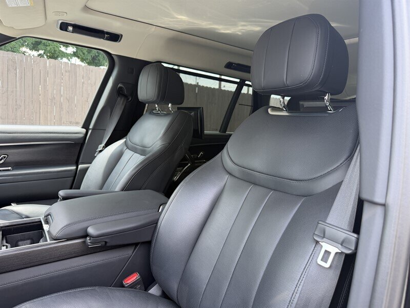 2023 Land Rover Range Rover P530 First Edition LWB - Photo 20 - Nashville, TN 37210