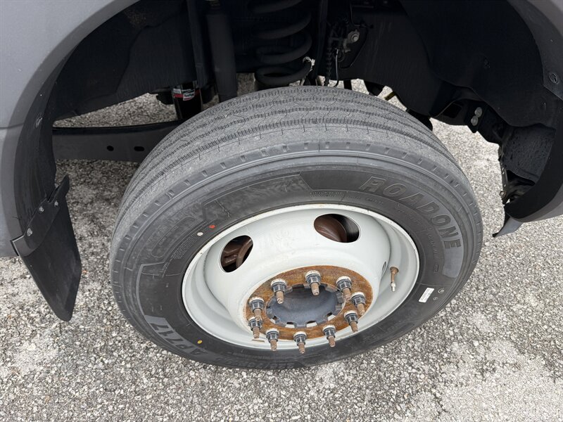 2018 Ford F-450 Super Duty - Photo 13 - Nashville, TN 37210