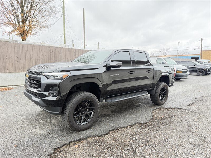 2024 Chevrolet Colorado LT - Photo 6 - Nashville, TN 37210
