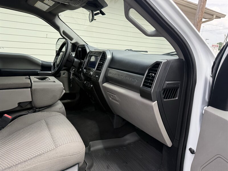 2021 Ford F-550 Super Duty XLT - Photo 9 - Nashville, TN 37210